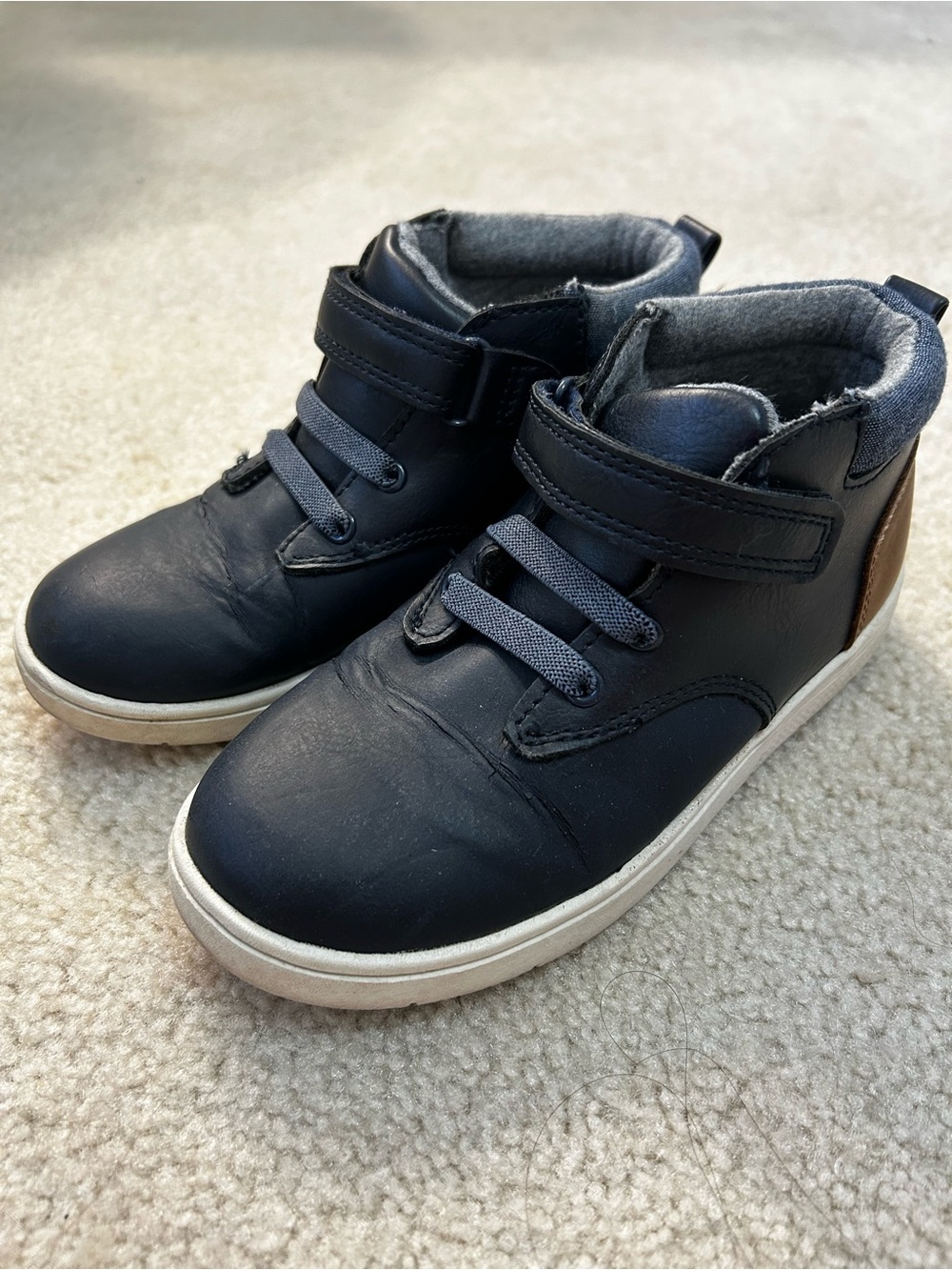 Cat & Jack Toddler Sneakers 👶🏻